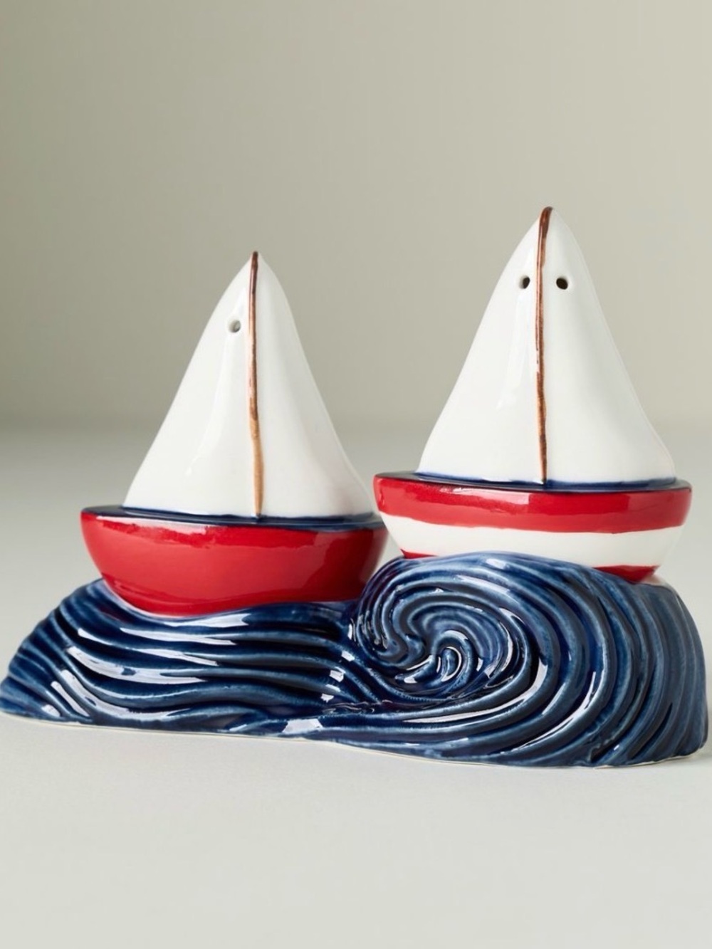 Set of 2!! Anthropologie maritime collection Flag Ceramic Pitcher with shakers - Picture 7 of 8